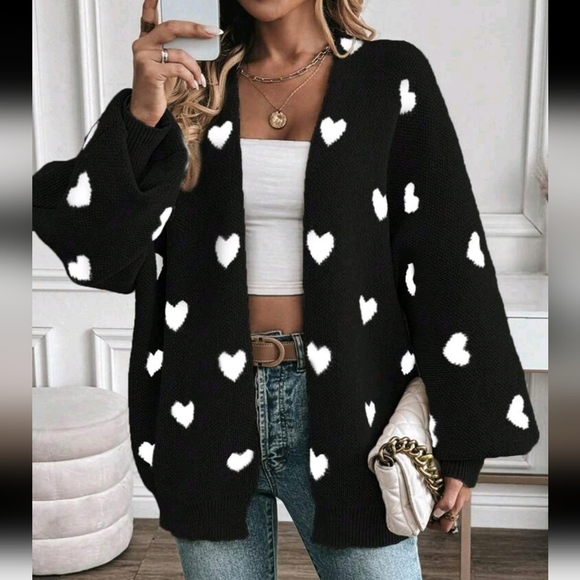 V-Neck Heart All-Over Print Knit Cardigan For Women - Picture 5 of 5